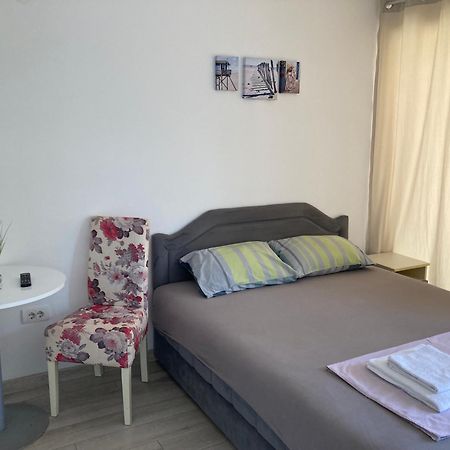 Budva, Jaz, Apartmani Dif Exteriér fotografie